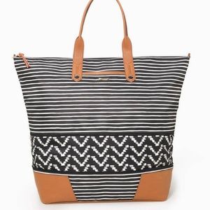 Stella & Dot Getaway Tote